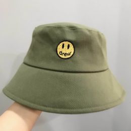 Smile Face Embroidery Bucket Outdoor Fishing Sunscreen Bucket Women's Japanese Fashion Casual (Color: Green)