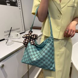 New all-match women's casual checkerboard canvas large-capacity shoulder bag (Color: Blue)